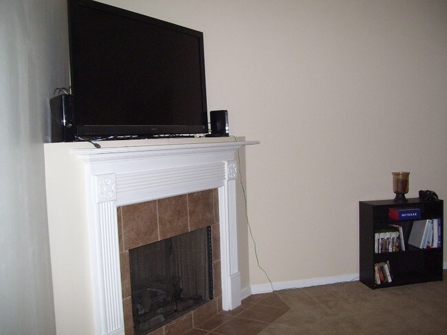 Building Photo - 25 Montero Dr