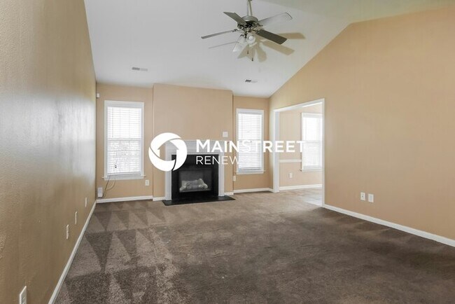 Building Photo - 3 Bedroom Pet-Friendly Home in Winston-Sal...