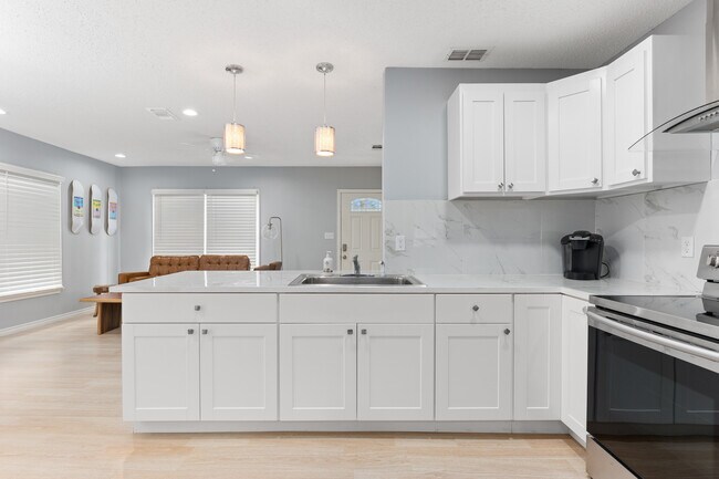 Building Photo - 88 E Ringgold St