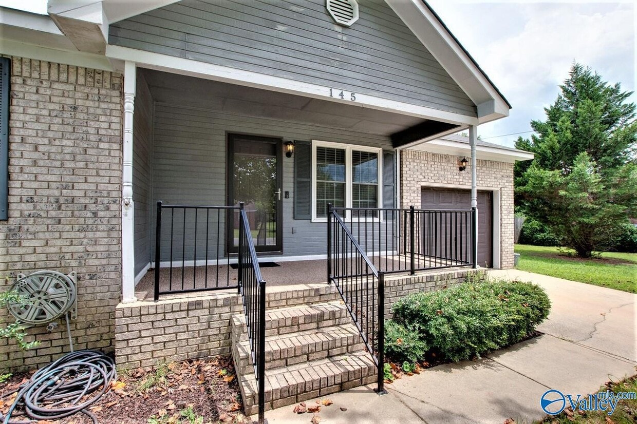 145 Quiet Ln, Hazel Green, AL 35750 House Rental in Hazel Green, AL