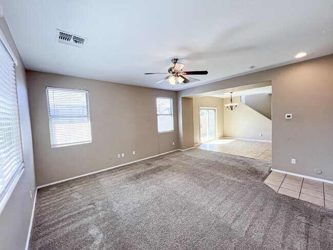 Foto del edificio - 7016 S 7th Ln