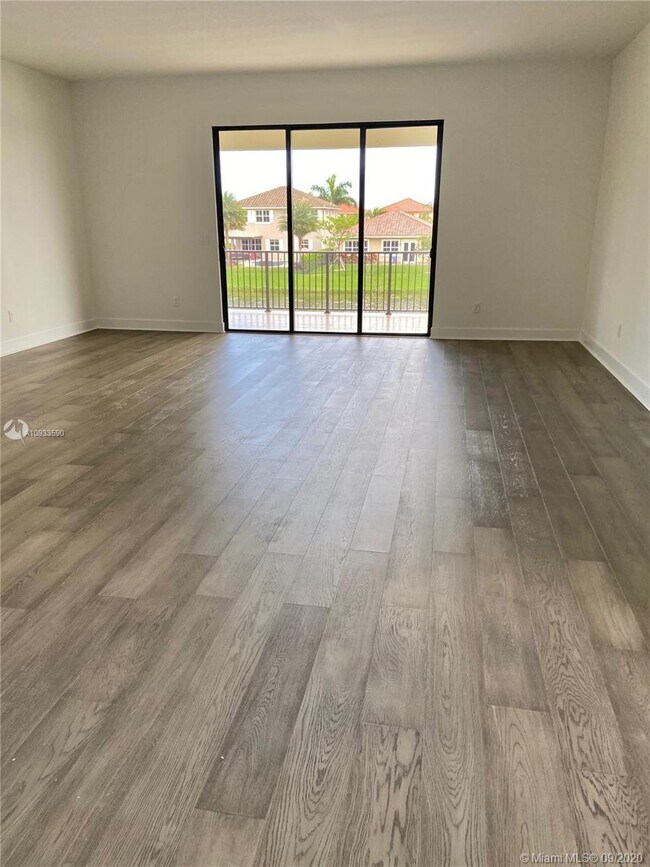 Foto del edificio - 10290 Peninsula Pl