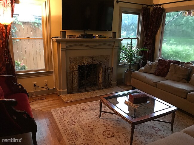 Building Photo - 4 br, 2.5 bath House - 2505 Rosedale Street