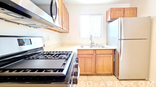 Building Photo - 3953 Florida St