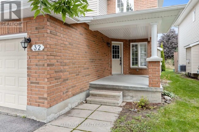 Building Photo - 32 Moe Robillard St