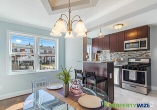Building Photo - 2214 Redthorn Rd