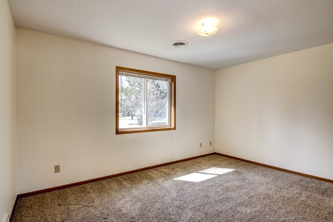 Building Photo - 13203 39th Ave N