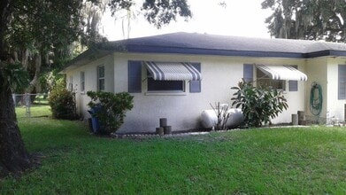 Building Photo - 915 14th St E