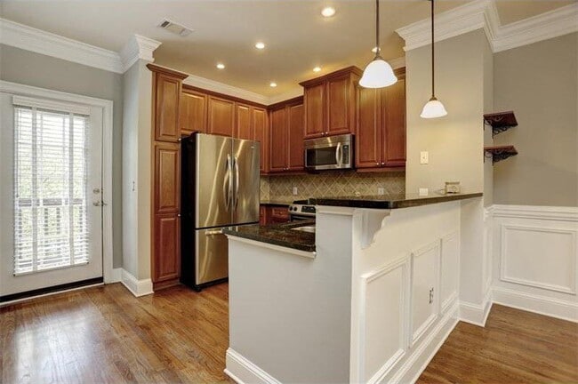 Foto del edificio - 1398 Ashford Creek Cir NE