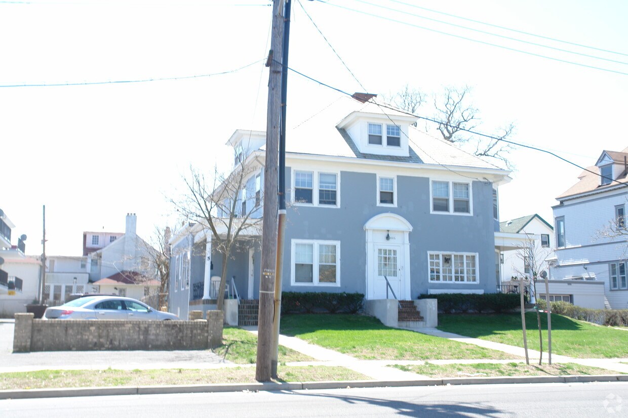 Primary Photo - 508 6th Ave