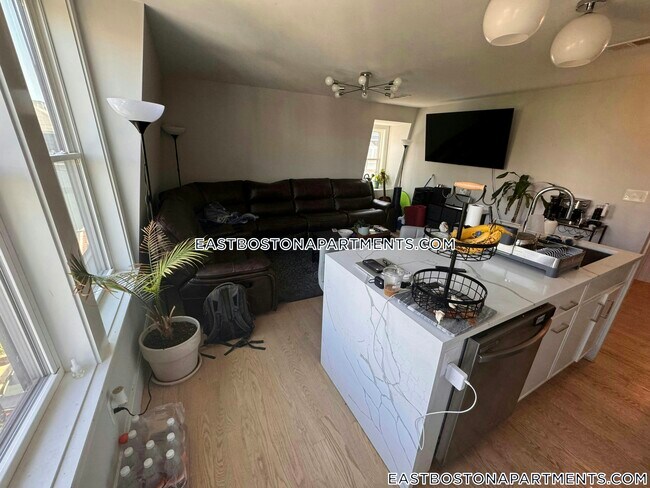 Foto del edificio - 226 Princeton St