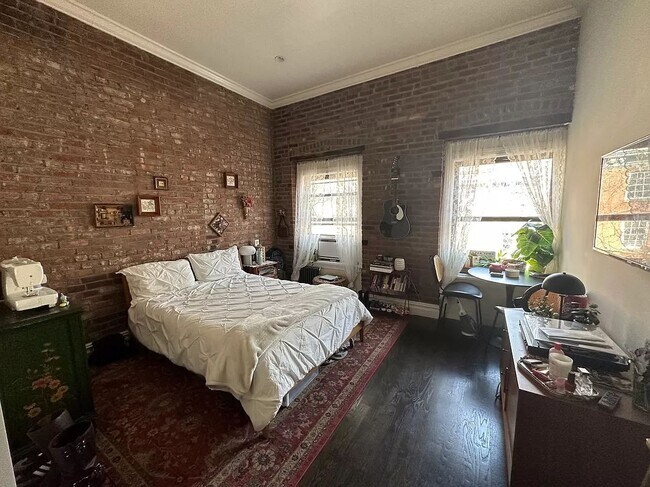 Building Photo - 222 East 12th Street