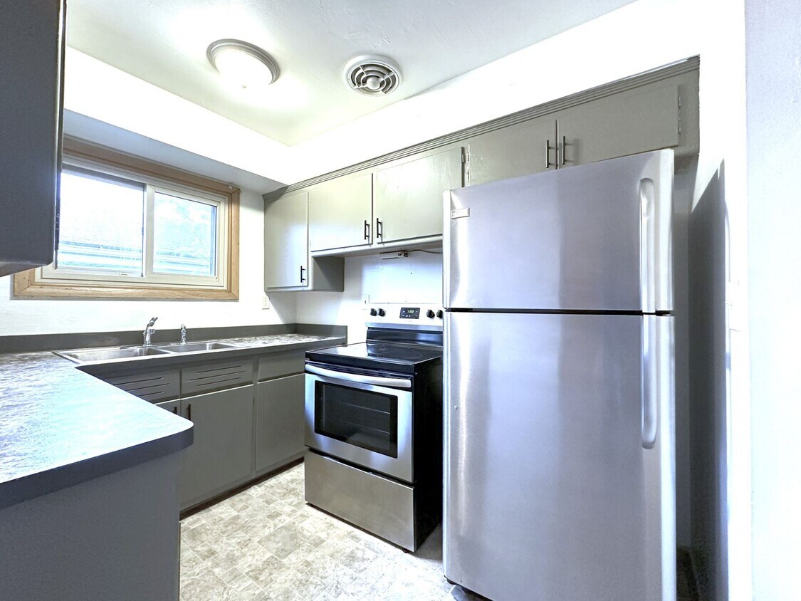 Primary Photo - 4331 N 91st Street