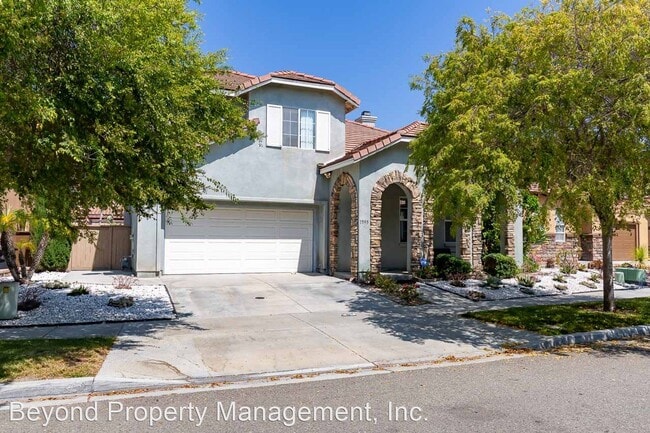 Building Photo - 4 br, 2.5 bath House - 1595 Lokoya Dr.,