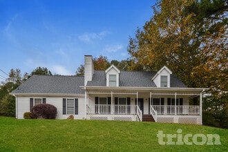 Building Photo - 9159 Tara Dr SW