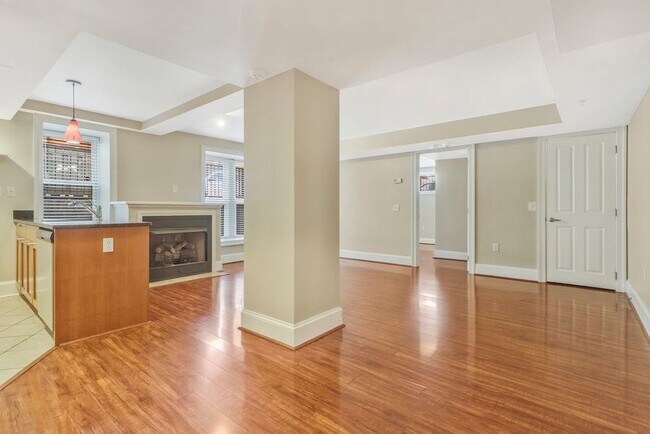 Foto del edificio - 1750 16th St NW