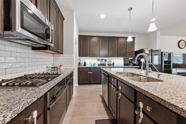 Foto del edificio - 3018 Gabriel Michael Ct