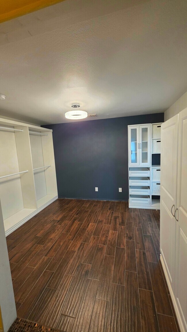 Foto del edificio - 7330 Blazar Way