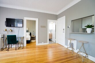 Building Photo - 1660 N Gaylord St