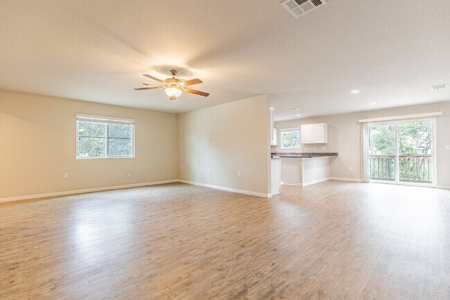 Foto del edificio - 10322 Relic Oaks