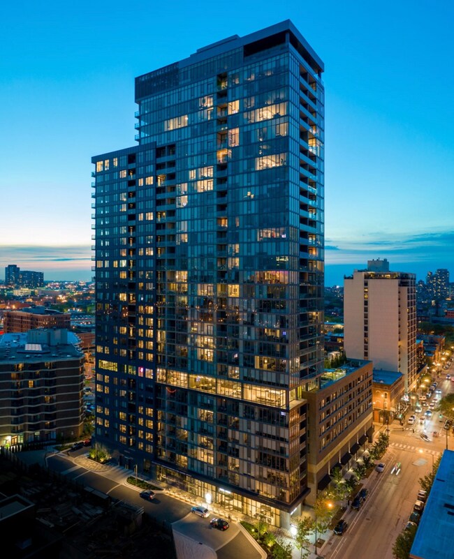 Foto del edificio - 1212 N Wells St