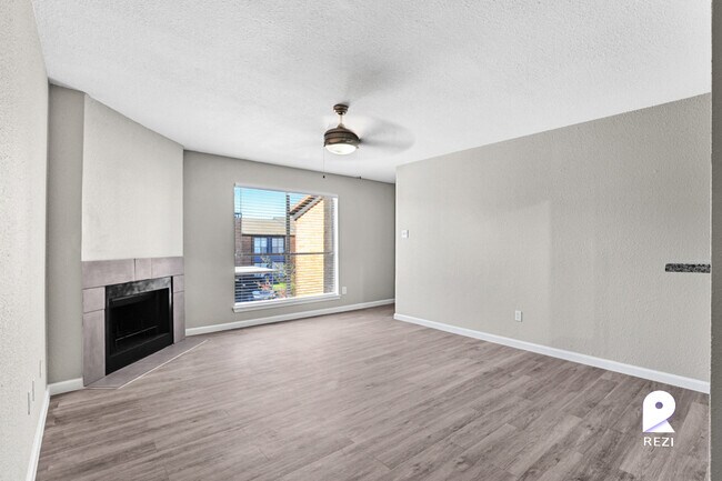 Building Photo - 13100 Stonefield Dr