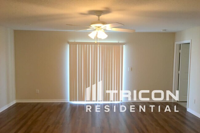 Building Photo - 31045 Mandolin Cay Avenue Wesley Chapel FL