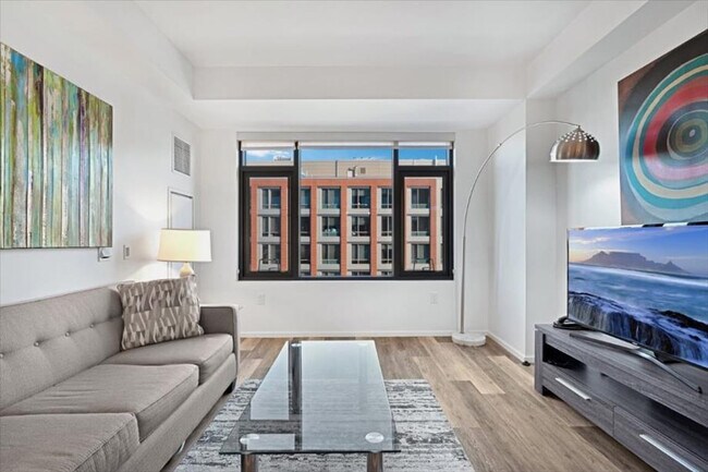 Foto del edificio - 345 Harrison Ave