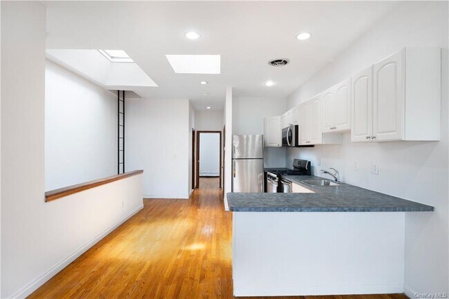 Foto del edificio - 118 W 136th St