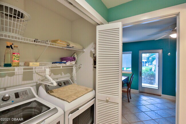 Foto del edificio - 3000 Ocean Shore Blvd
