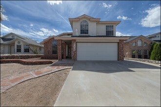 Building Photo - 7456 Luz De Lumbre Ave