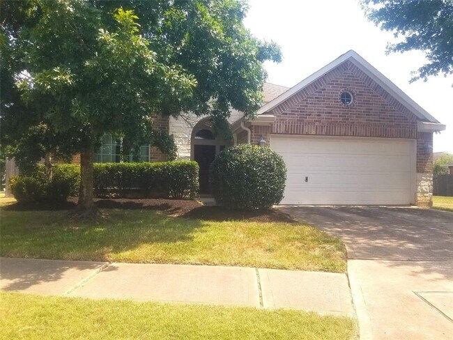Building Photo - 738 Shady Lodge Ln