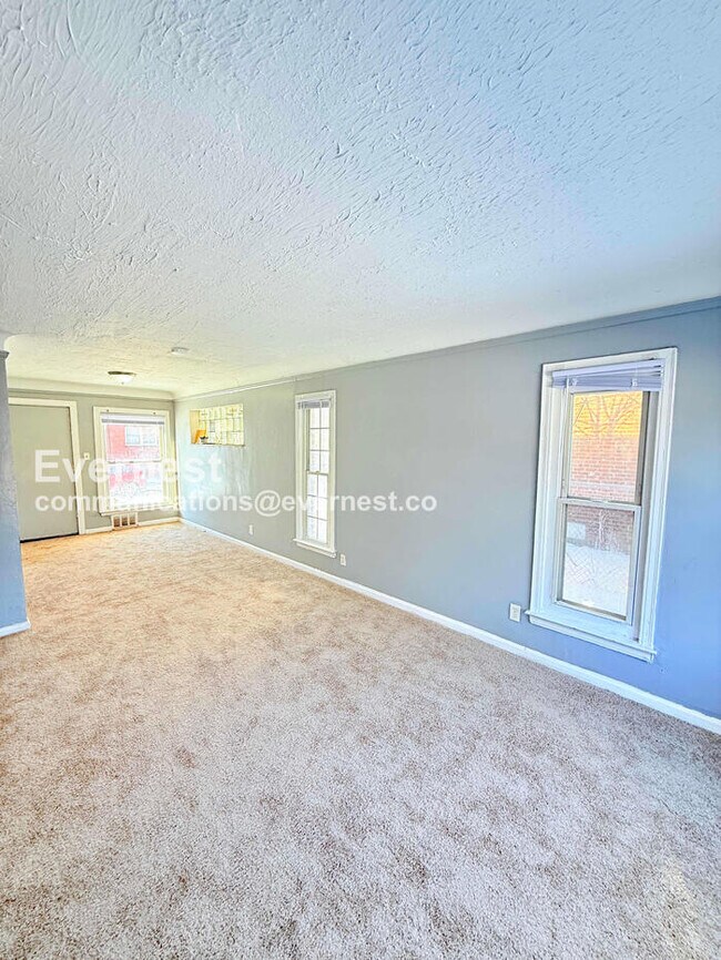 Building Photo - 12131 Schaefer Hwy