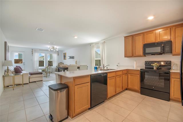Foto del edificio - 131 Plumcove Dr