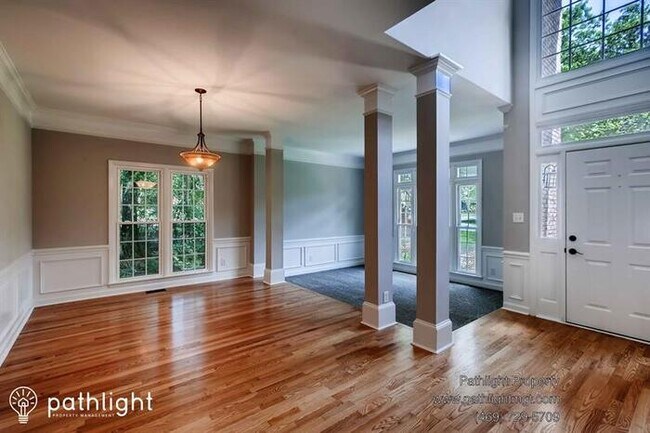 Building Photo - 6000 Hunter Lane, Matthews, NC, 28104