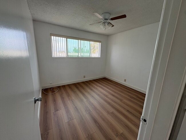 Foto del edificio - 2339 Glendale Blvd