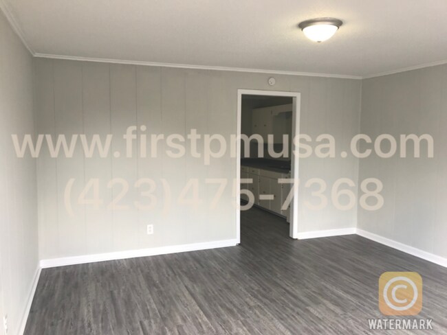 Building Photo - 112 Van Cleve St