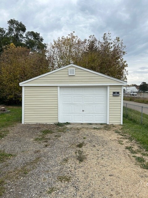 Foto del edificio - 1402 N Virginia St