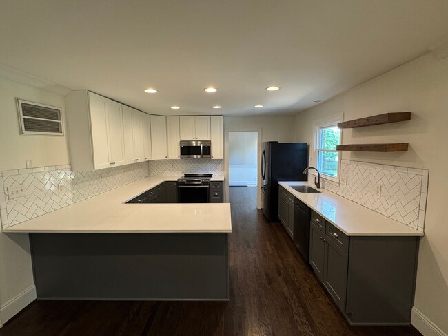 Building Photo - 10832 Osprey Dr