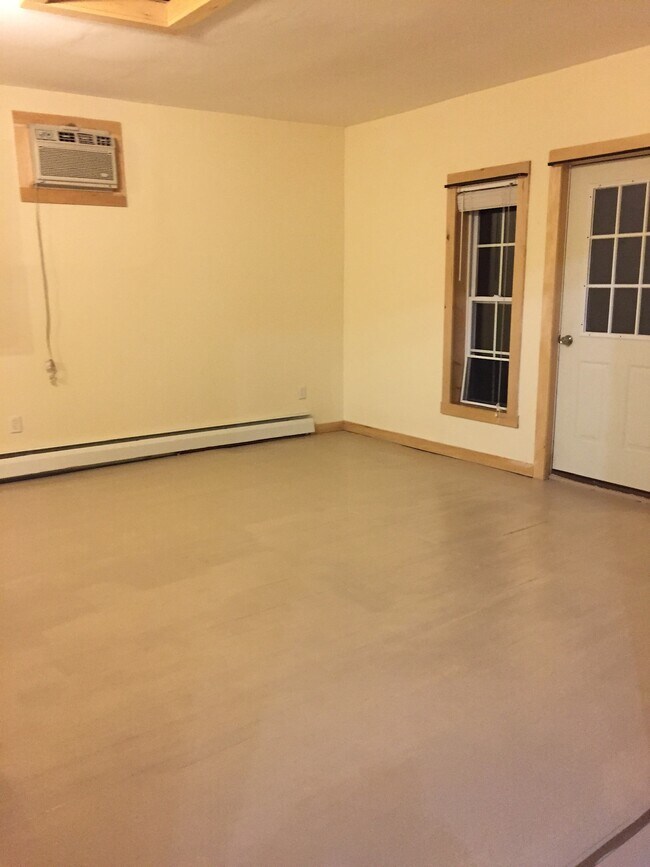 58 W Broadway Unit Front, Oneonta, NY 13820 Apartments in Oneonta, NY