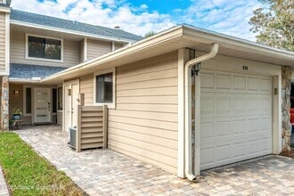 Building Photo - 656 Jubilee St