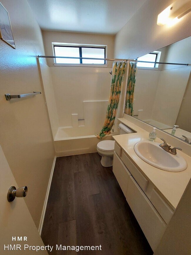 Foto del edificio - 4 br, 3 bath House - 1447 N. Isadora Way