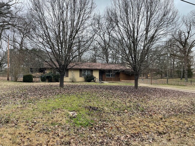 Building Photo - Gorgeous Southern Hills Home