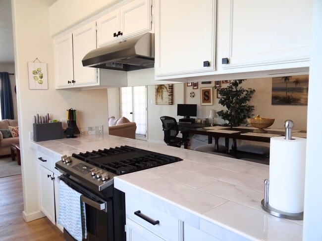 Foto del edificio - 8941 E 24th Ln