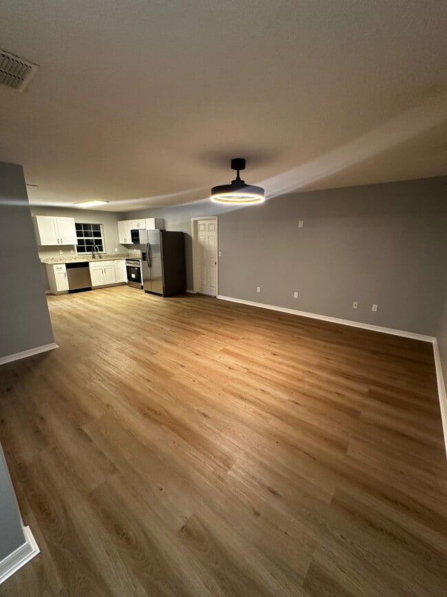 Building Photo - 5006 Sail Ct