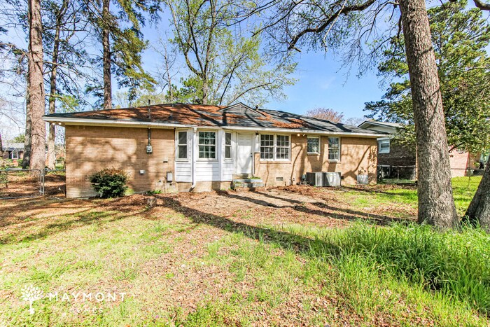 Foto del edificio - 1601 Granby Rd