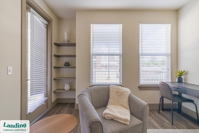 Building Photo - 300 Enclave Dr