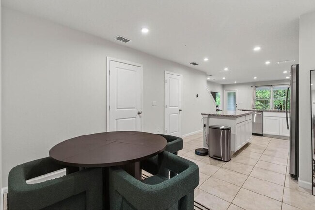 Foto del edificio - 2528 Sadler Trce Wy