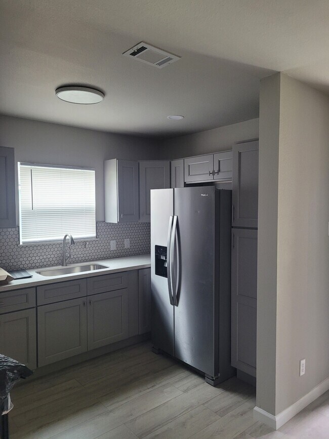Foto del edificio - 816 16th Ave N