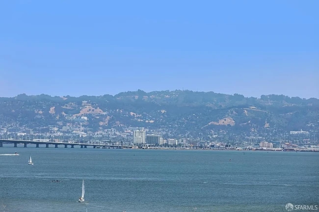 Building Photo - 229 Brannan St